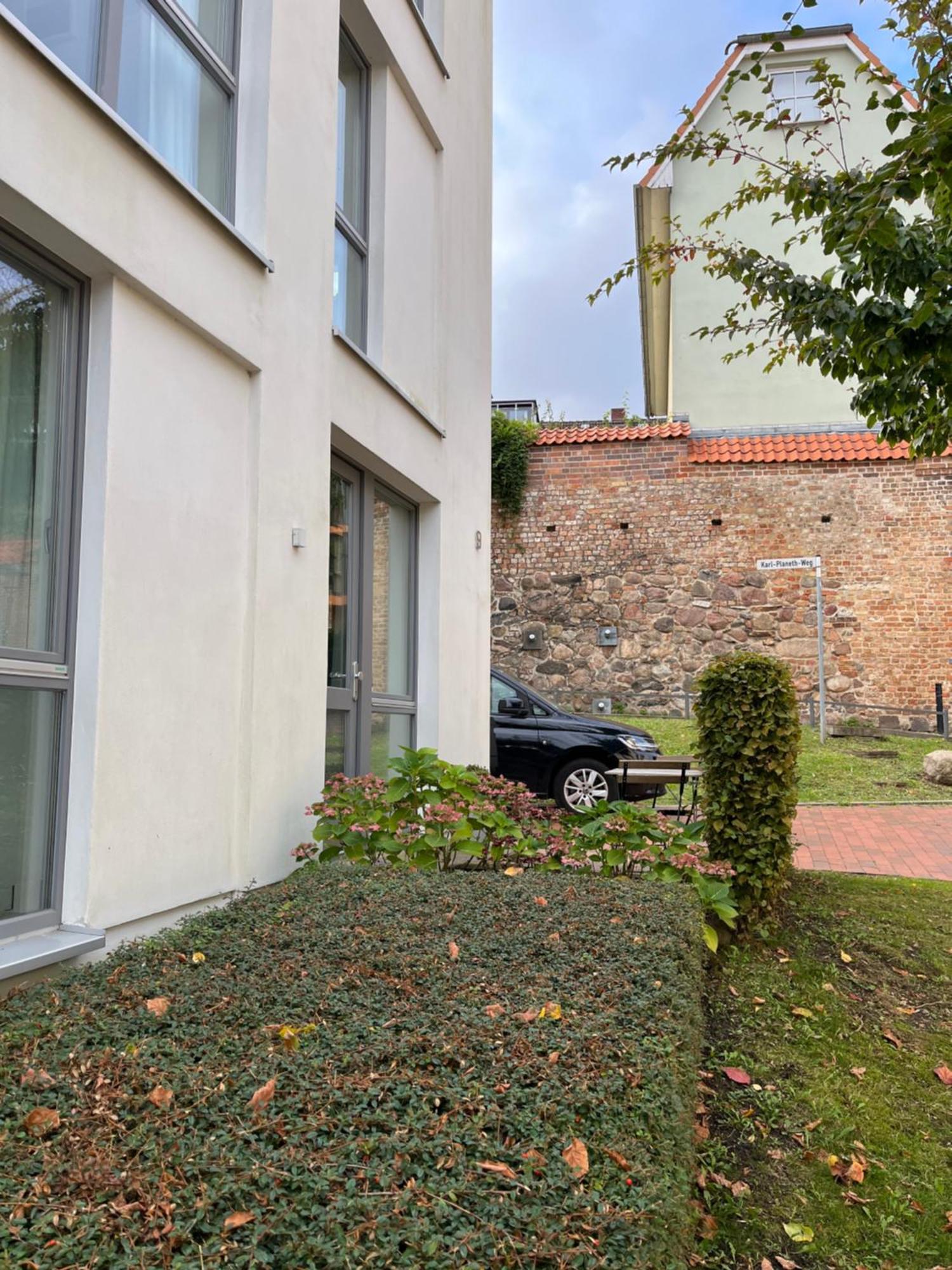 Ferienwohnung An Der Historischen Stadtmauer Росток Экстерьер фото